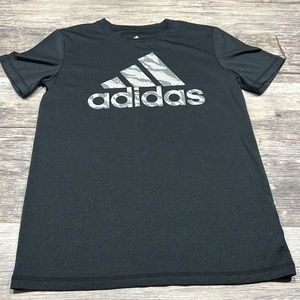 Adidas tee